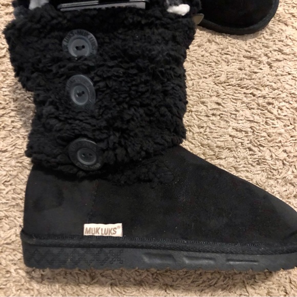 ❤️ NWT Muk Luks Black and white cozy booties - Picture 2 of 11